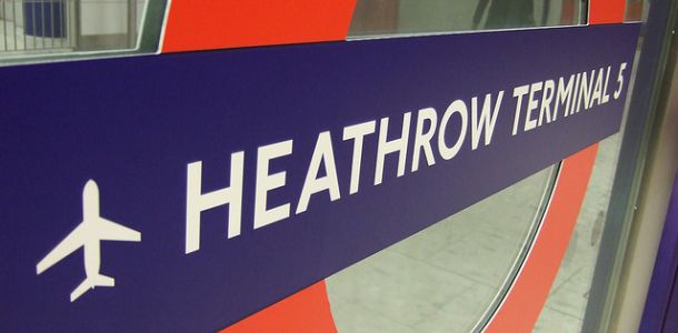 Kyltti Heathrow'lle