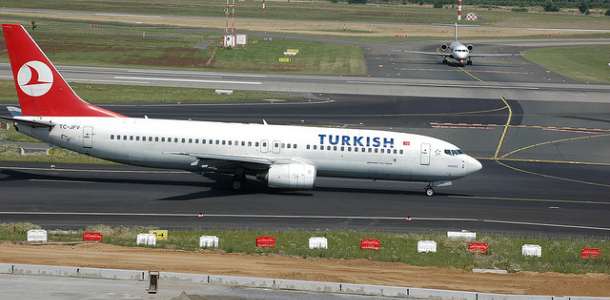 Turkish Airlinesin kone kentällä