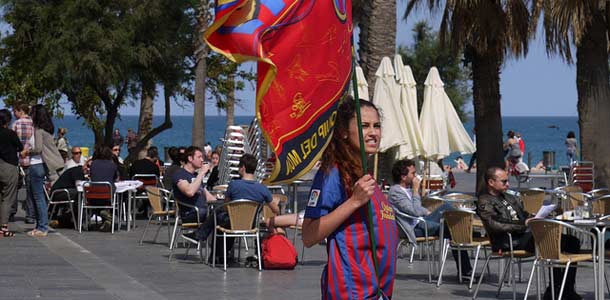 FC Barcelonalla on oma matkustamohenkilökunta lennolla