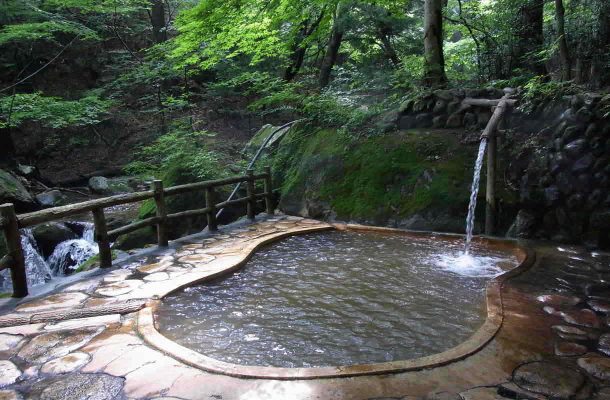 Kuumat lähteet suljettiin Japanissa orgioiden takia